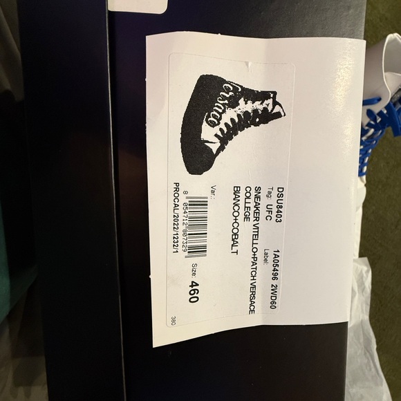 Versace! Versace! Versace! - Picture 6 of 8